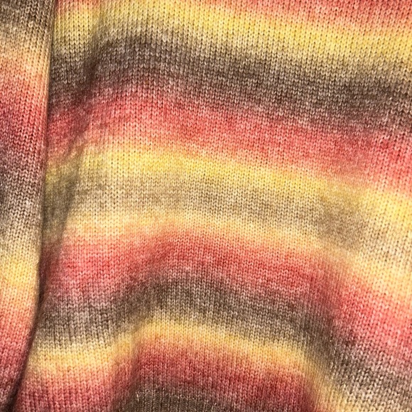 Stripped turtleneck sweater - Picture 3 of 3